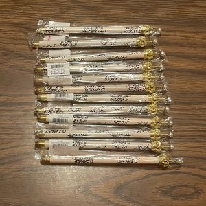 12 NWT Santa Barbara Design Studio Snowflake Pearl Crown Pens